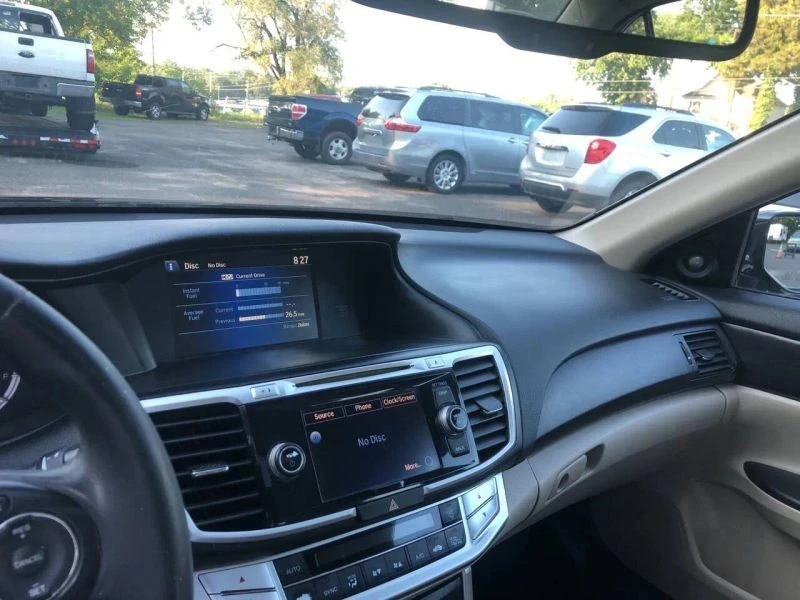 2014 Honda Accord 9th Gen - Image 9 of 12