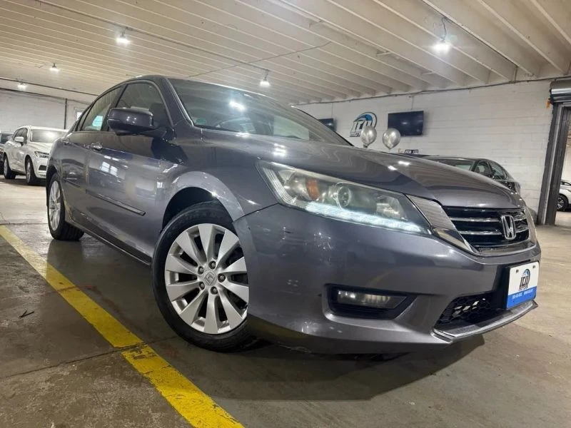 2014 Honda Accord 9th Gen - Image 5 of 12