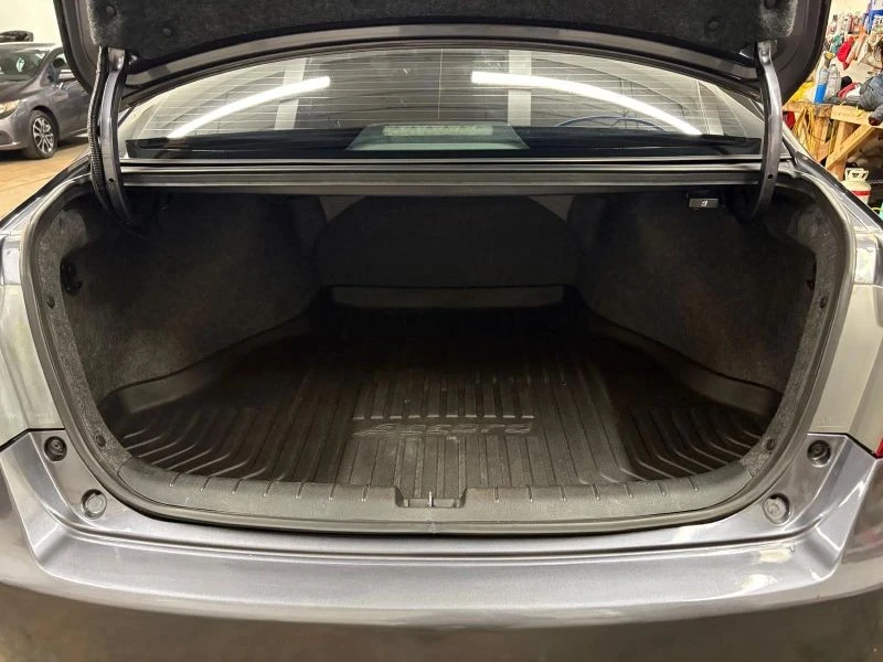 2014 Honda Accord 9th Gen - Image 9 of 12