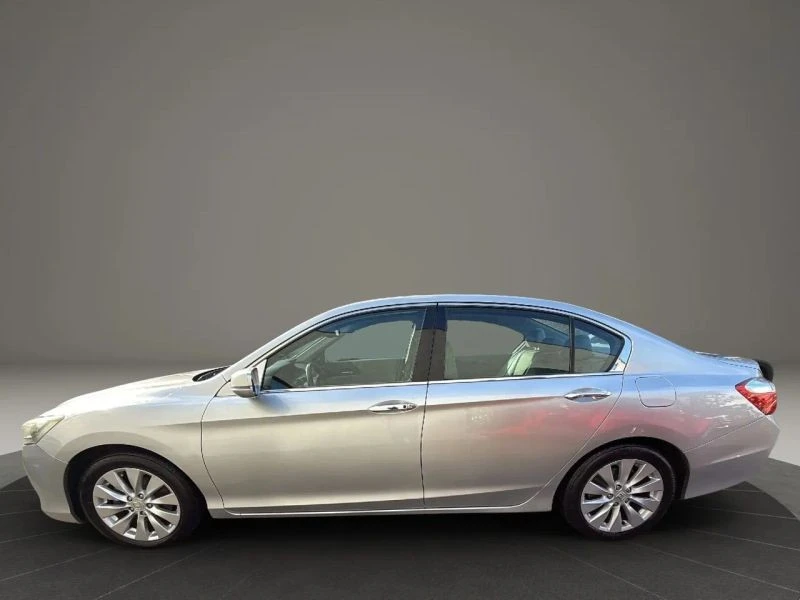 2014 Honda Accord 9th Gen - Image 8 of 12