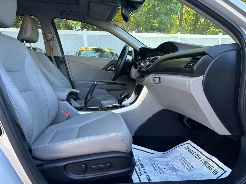 2014 Honda Accord 9th Gen - Image 8 of 12