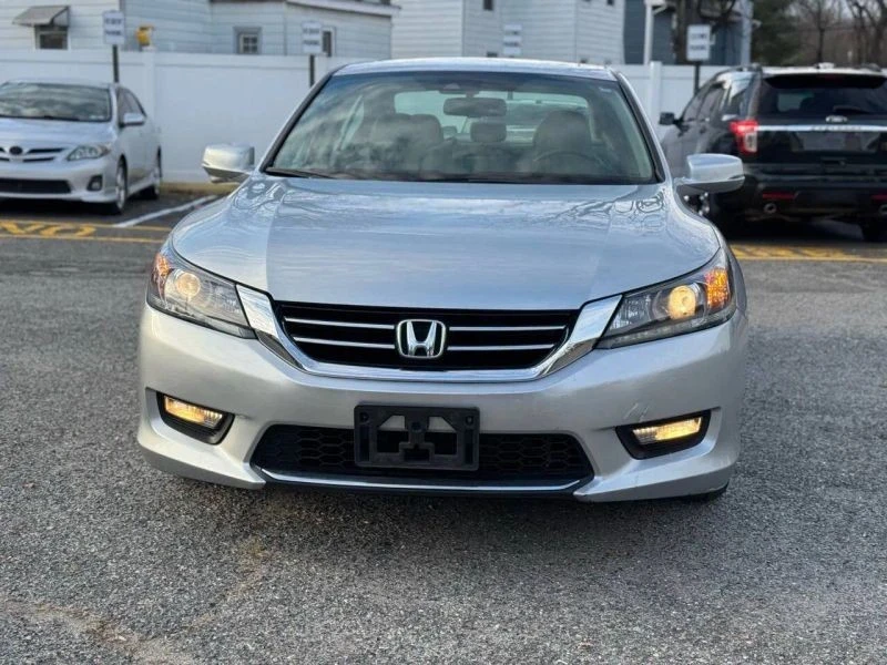 2014 Honda Accord 9th Gen - Image 3 of 12