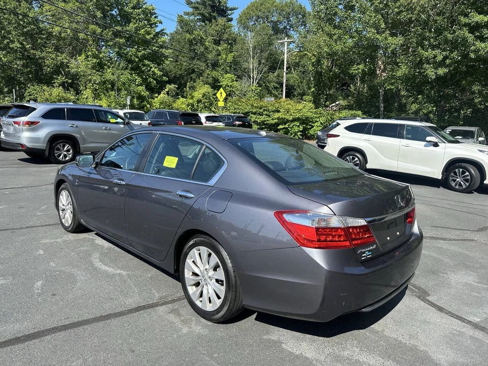 2014 Honda Accord 9th Gen - Image 5 of 21