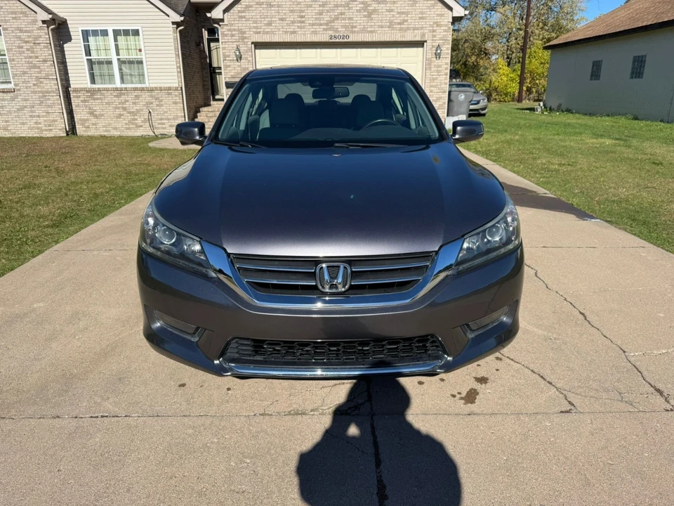 2014 Honda Accord 9th Gen - Image 2 of 21