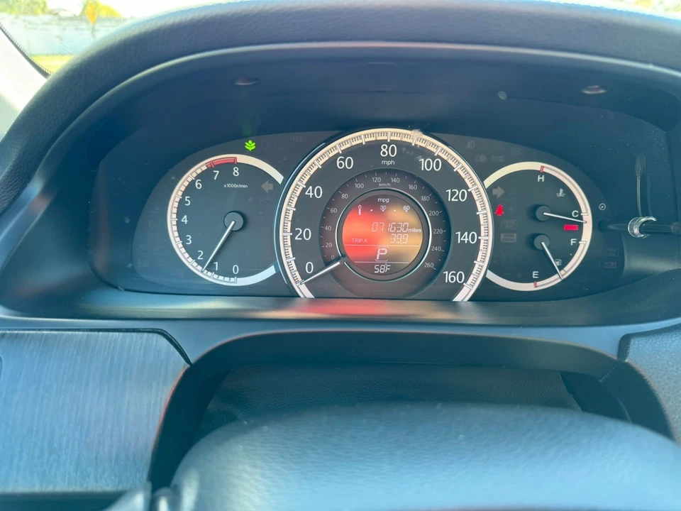 2014 Honda Accord 9th Gen - Image 19 of 21