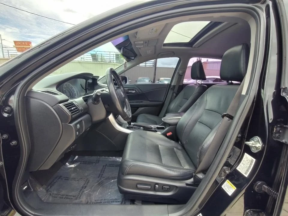 2014 Honda Accord 9th Gen - Image 14 of 20