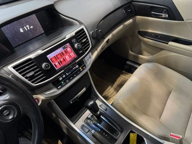 2014 Honda Accord 9th Gen - Image 13 of 21