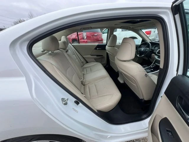 2014 Honda Accord 9th Gen - Image 18 of 21
