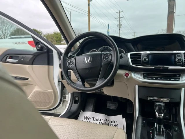 2014 Honda Accord 9th Gen - Image 14 of 21