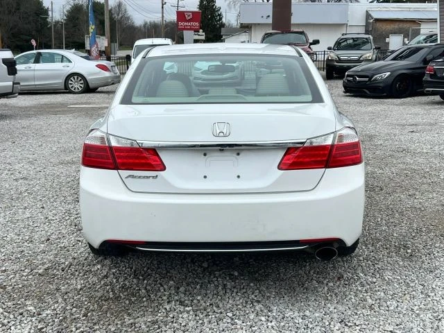 2014 Honda Accord 9th Gen - Image 8 of 21