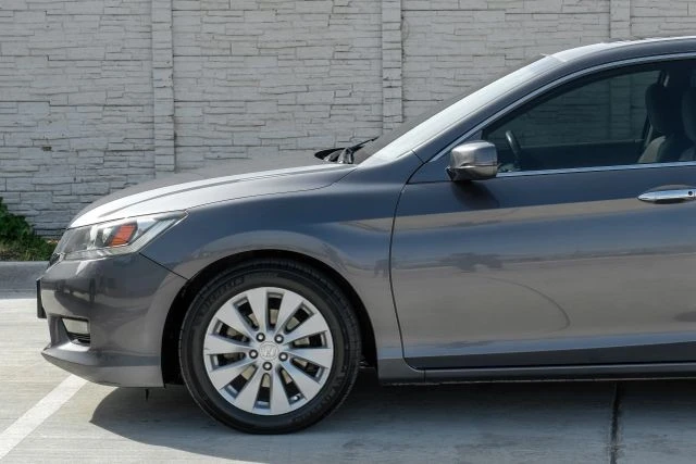 2014 Honda Accord 9th Gen - Image 14 of 21