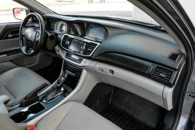 2014 Honda Accord 9th Gen - Image 16 of 21