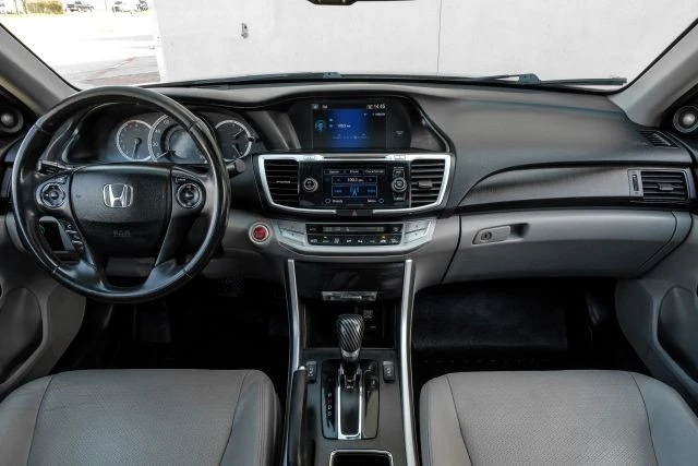 2014 Honda Accord 9th Gen - Image 17 of 21