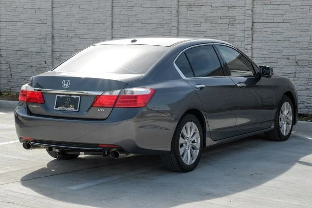 2014 Honda Accord 9th Gen - Image 10 of 21
