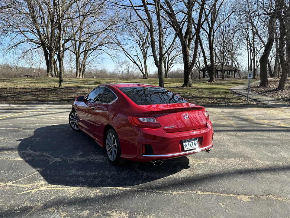 2014 Honda Accord 9th Gen - Image 19 of 31