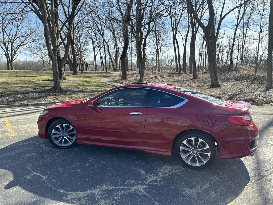 2014 Honda Accord 9th Gen - Image 15 of 31