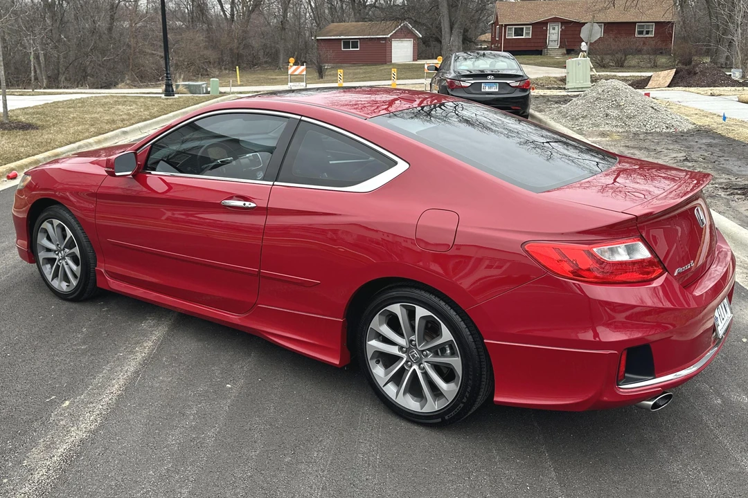 2014 Honda Accord 9th Gen - Image 4 of 31
