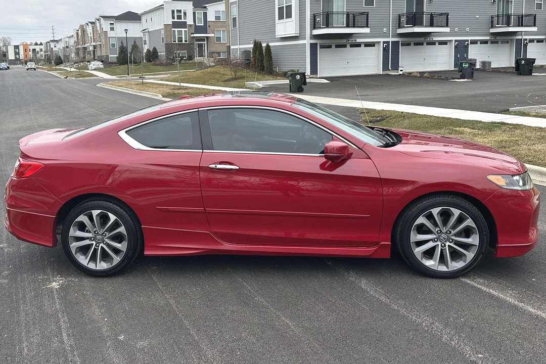 2014 Honda Accord 9th Gen - Image 3 of 31