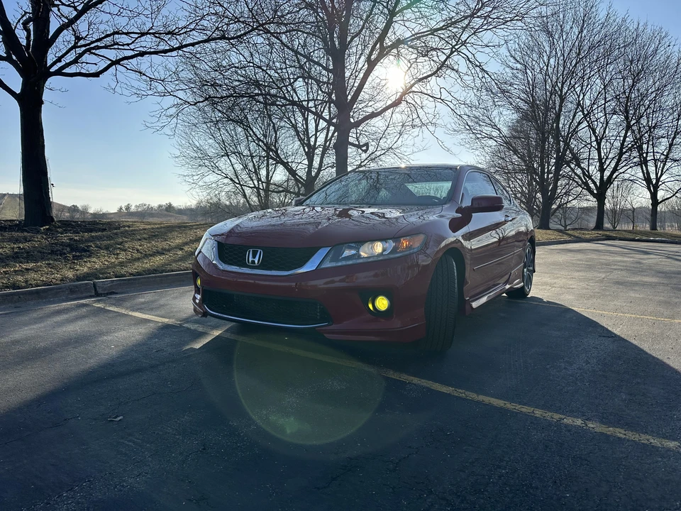 2014 Honda Accord 9th Gen - Image 9 of 31