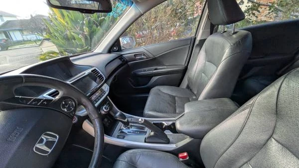 2014 Honda Accord 9th Gen - Image 13 of 21