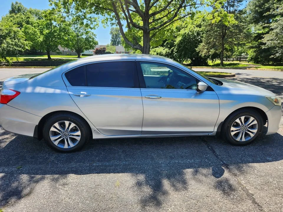 2014 Honda Accord 9th Gen - Image 8 of 16
