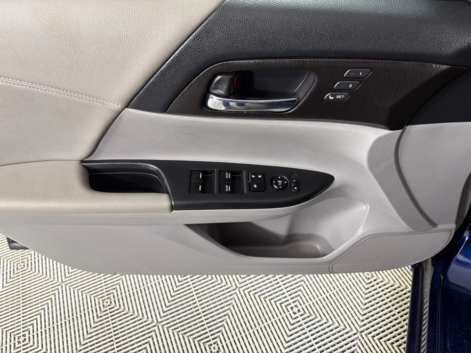 2014 Honda Accord 9th Gen - Image 11 of 12