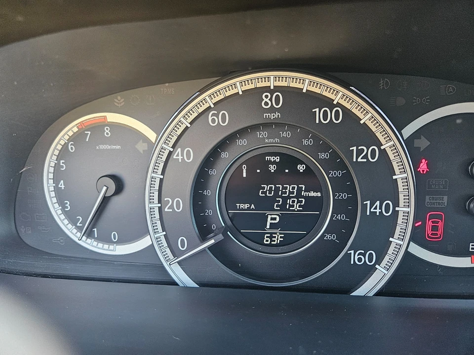 2014 Honda Accord 9th Gen - Image 13 of 18