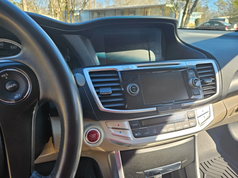 2014 Honda Accord 9th Gen - Image 11 of 18
