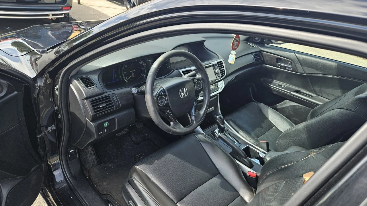 2014 Honda Accord 9th Gen - Image 19 of 20