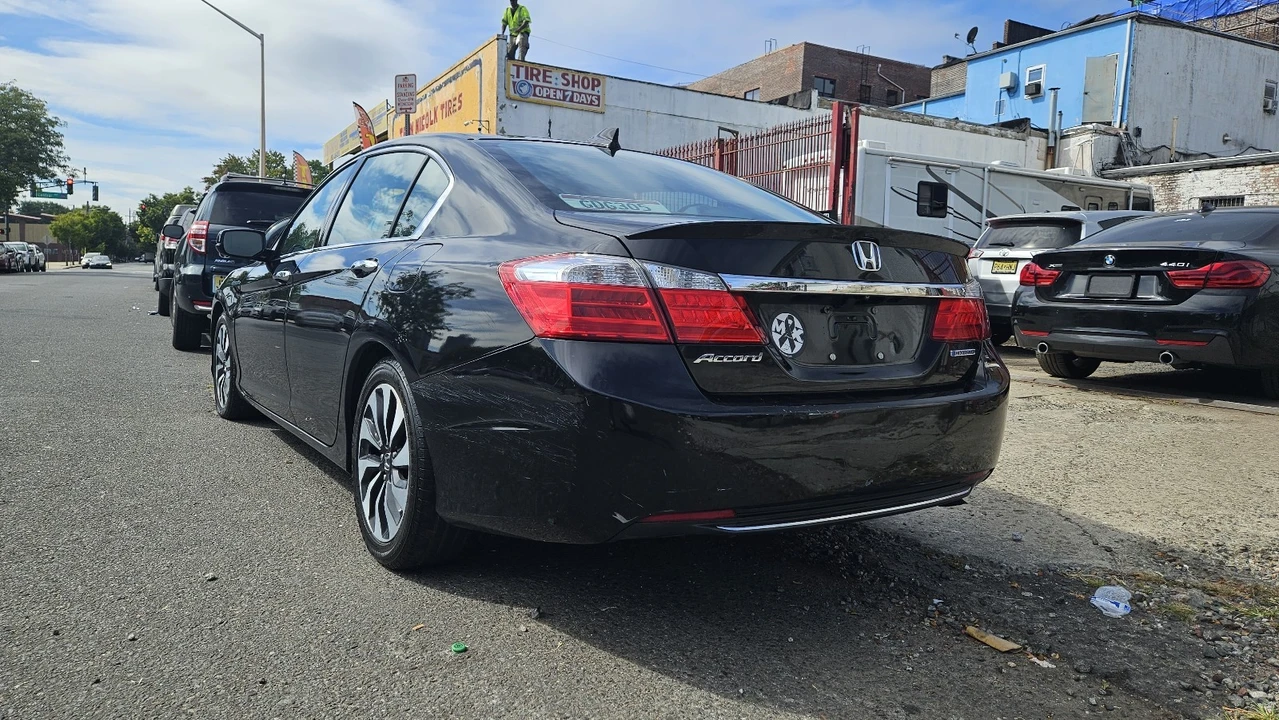 2014 Honda Accord 9th Gen - Image 6 of 19