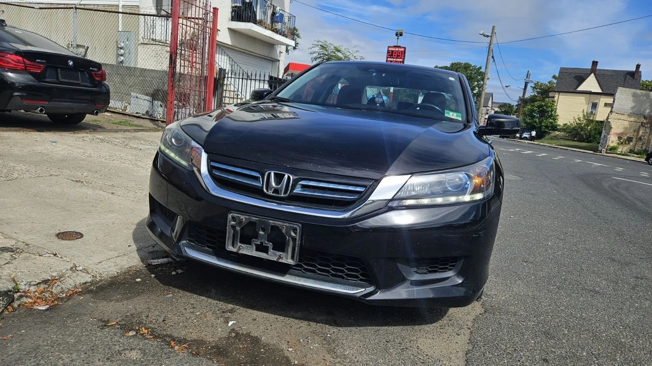 2014 Honda Accord 9th Gen - Image 20 of 20
