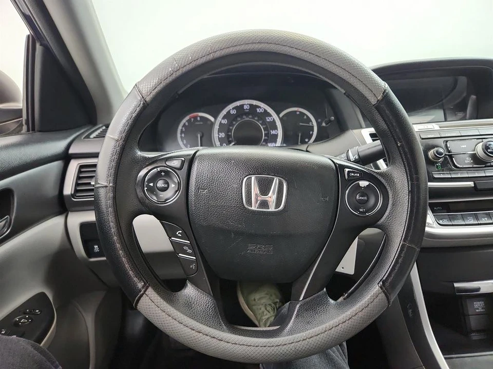 2014 Honda Accord 9th Gen - Image 16 of 21