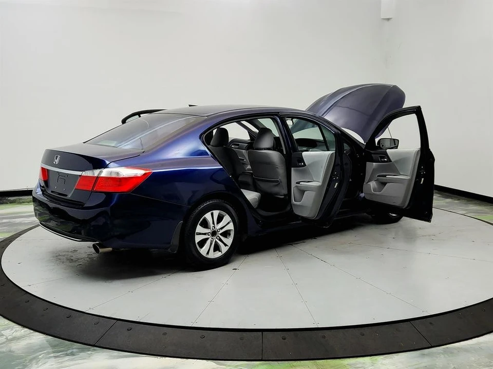 2014 Honda Accord 9th Gen - Image 11 of 21