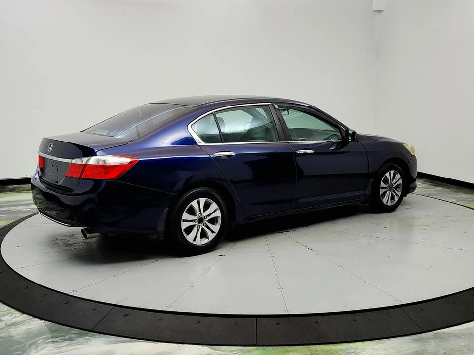 2014 Honda Accord 9th Gen - Image 5 of 21