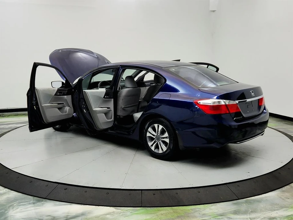 2014 Honda Accord 9th Gen - Image 12 of 21