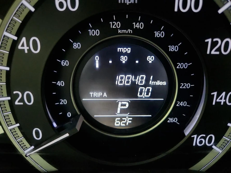 2014 Honda Accord 9th Gen - Image 15 of 21