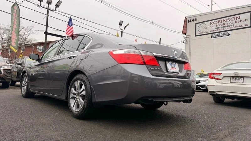 2014 Honda Accord 9th Gen - Image 7 of 12