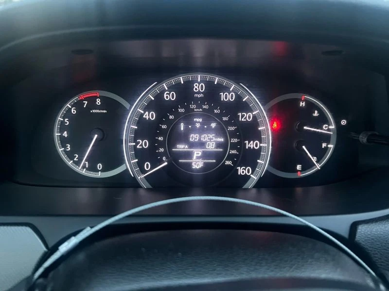 2014 Honda Accord 9th Gen - Image 9 of 12