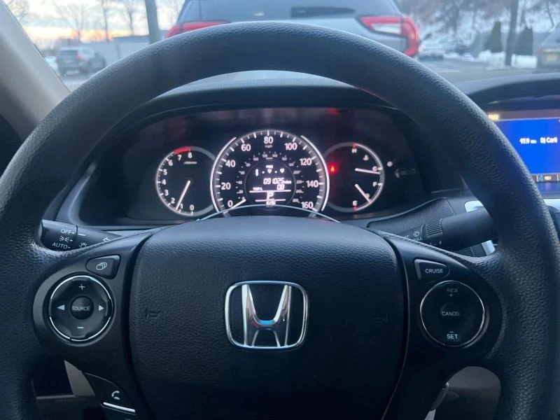 2014 Honda Accord 9th Gen - Image 11 of 12
