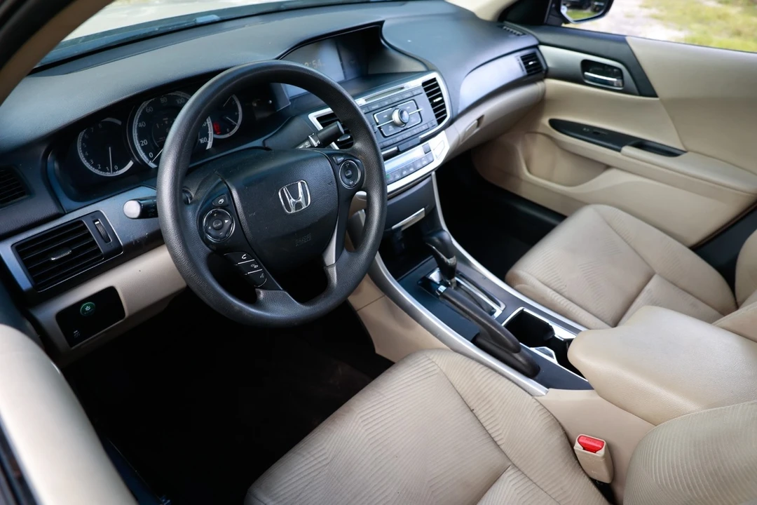 2014 Honda Accord 9th Gen - Image 4 of 12