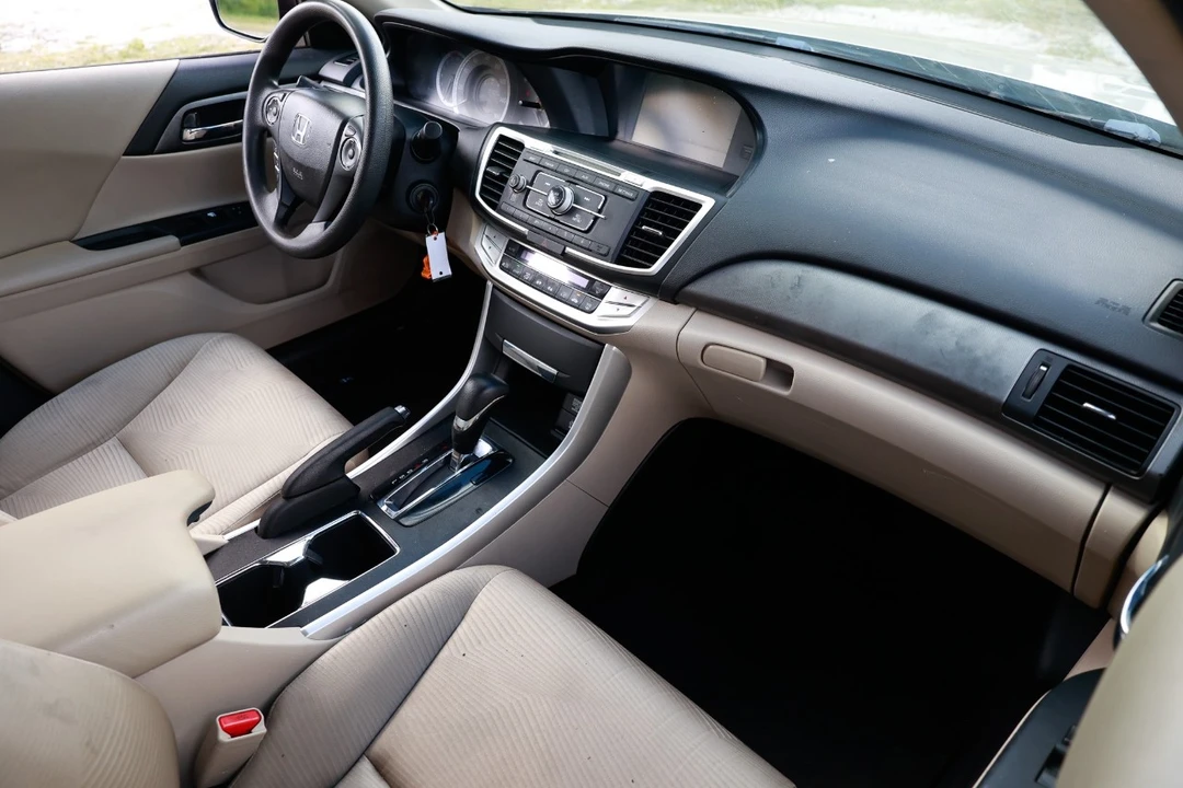 2014 Honda Accord 9th Gen - Image 16 of 21