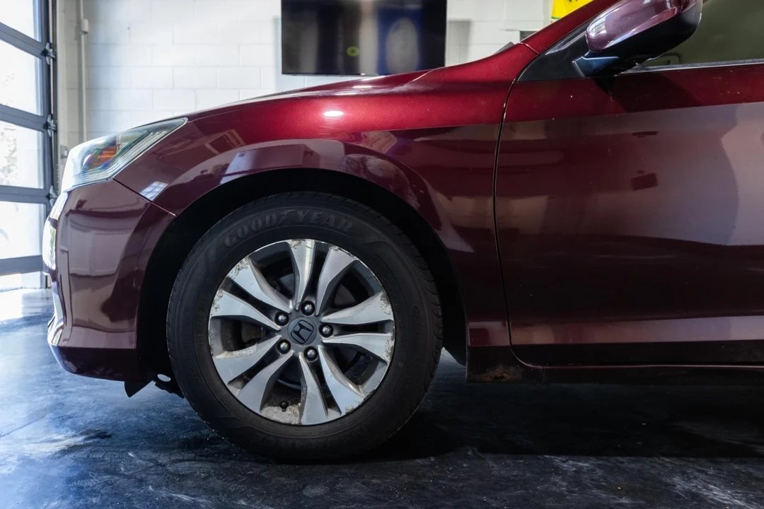 2014 Honda Accord 9th Gen - Image 5 of 21