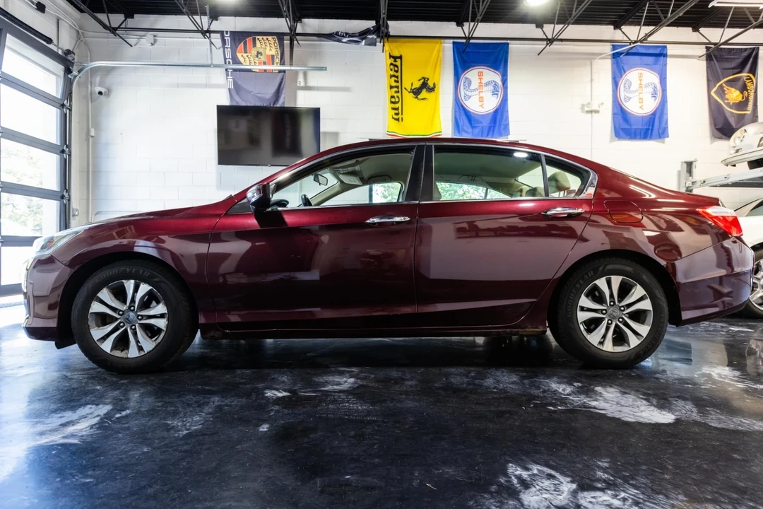 2014 Honda Accord 9th Gen - Image 3 of 21