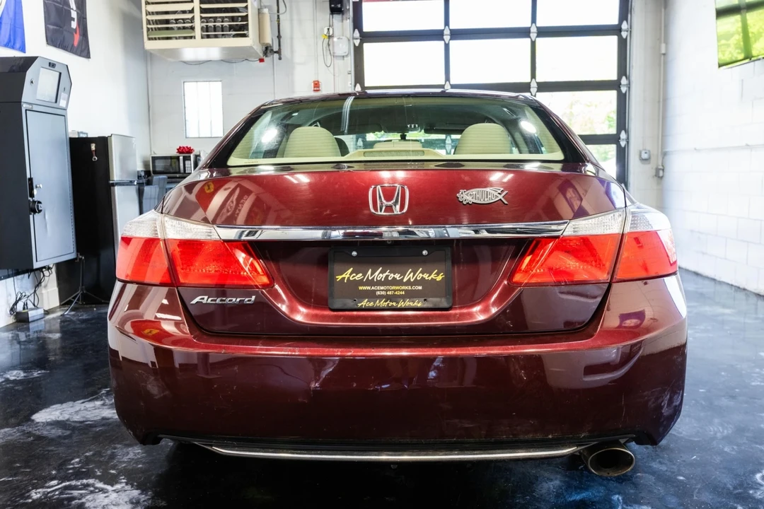 2014 Honda Accord 9th Gen - Image 10 of 21