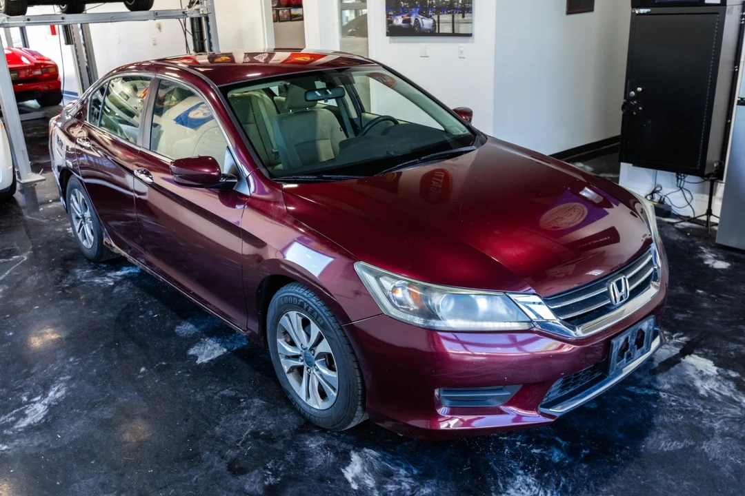 2014 Honda Accord 9th Gen - Image 19 of 21
