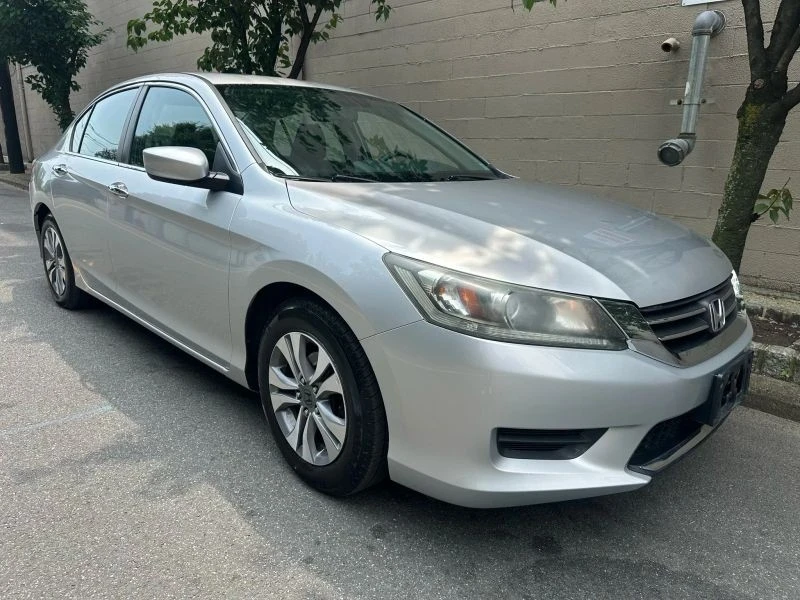 2014 Honda Accord 9th Gen - Image 3 of 12