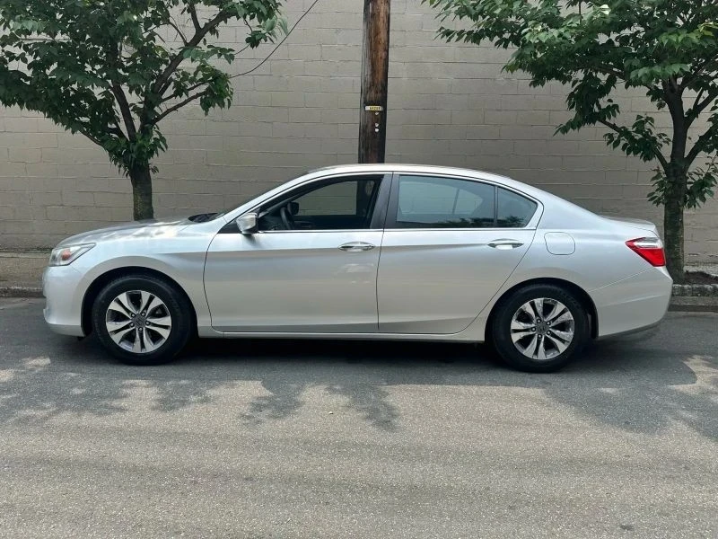 2014 Honda Accord 9th Gen - Image 8 of 12