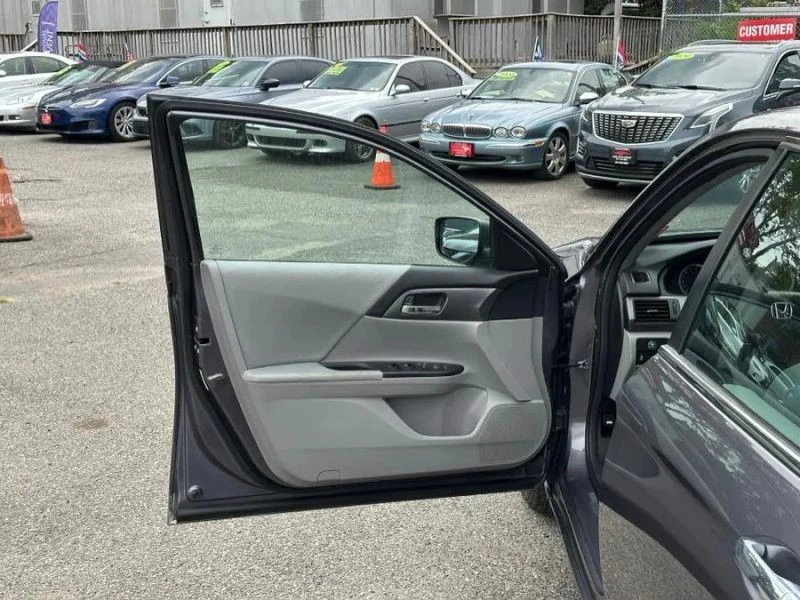 2014 Honda Accord 9th Gen - Image 8 of 12