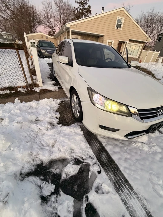 2014 Honda Accord 9th Gen - Image 7 of 14