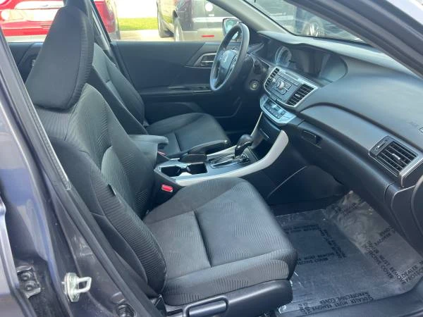 2014 Honda Accord 9th Gen - Image 2 of 10